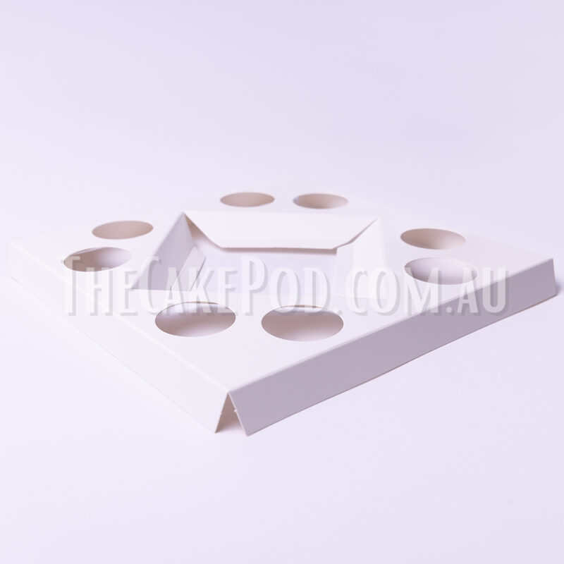 Bento box insert for 8 mini cupcakes and 5 inch Bento cake